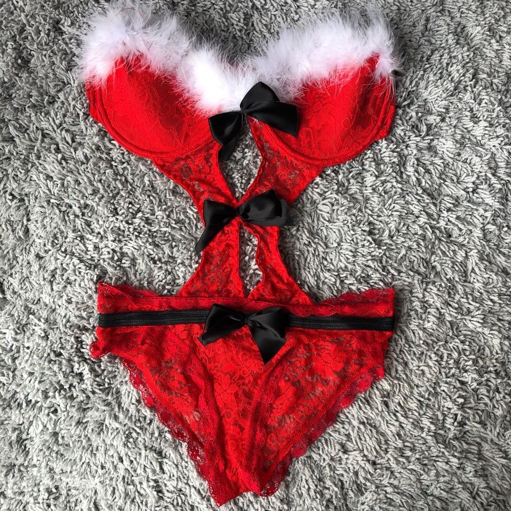 NEW velvet kitten red one live lingerie